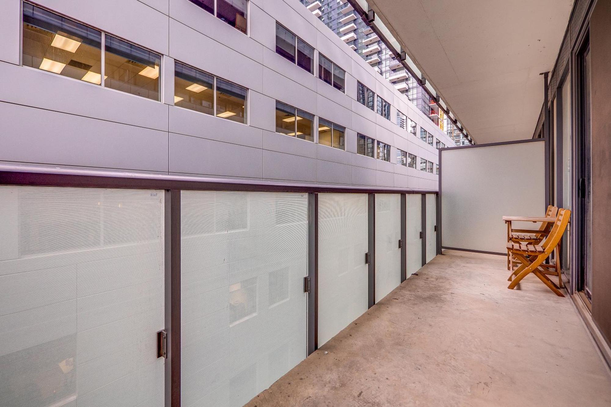 Modern Suite On Peter St - City View 토론토 외부 사진